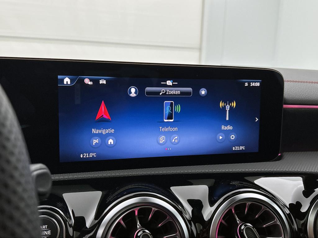 Mercedes-Benz Cla 250 e business solution amg | nightpakket | smartphone in