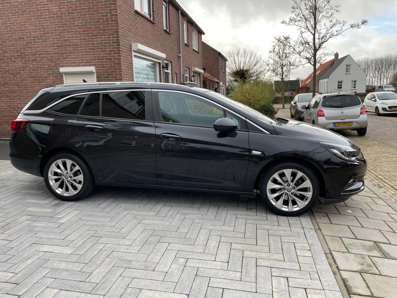 OPEL ASTRA SPORTS TOURER
