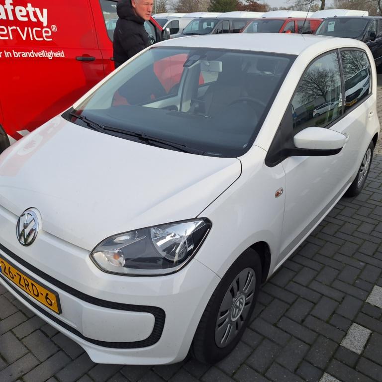 Volkswagen UP! 1.0 move up! bluem.