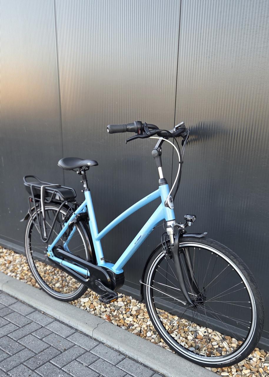Zeer nette Gazelle Vento C7 HMB  Bosch Active Line  400Wh  57 cm