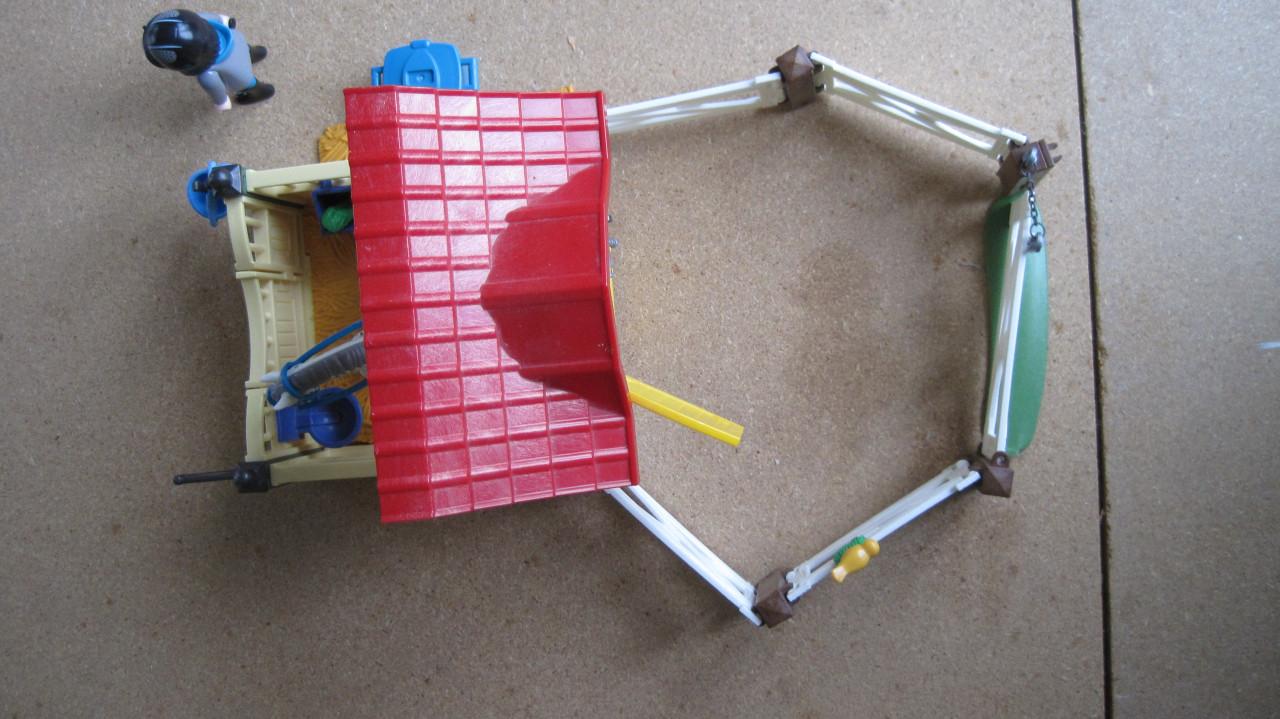 Paard Sparky met stal en toebehoren Playmobil (nr 6935)