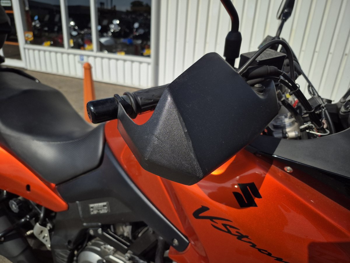 Suzuki VStrom DL650 abs uit 2011 met veel extra's