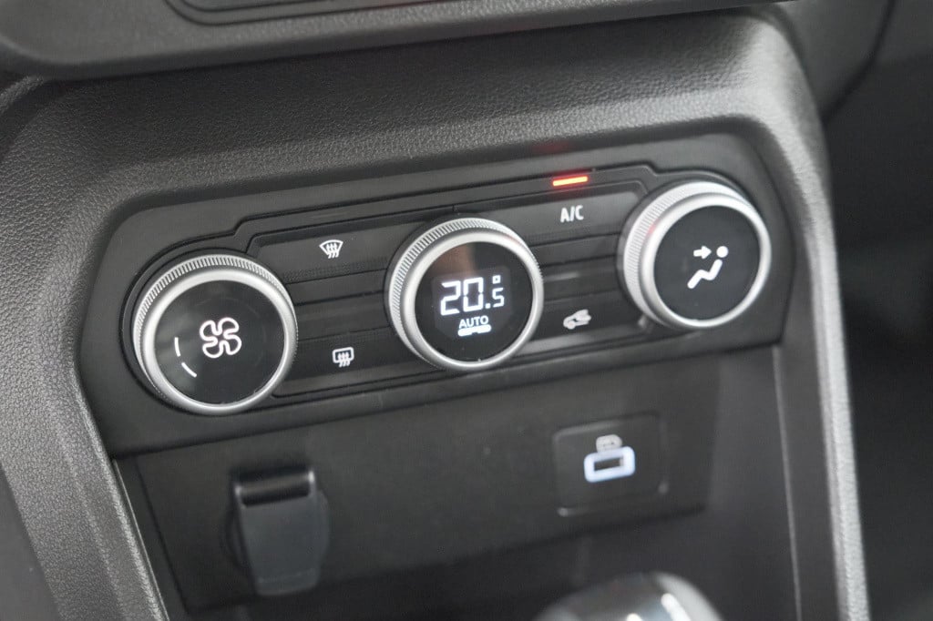 Dacia Sandero Stepway tce 90 expression | camera | dodehoekdetectie | navig