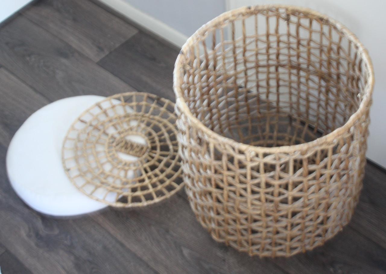 Rieten poef- opbergmand