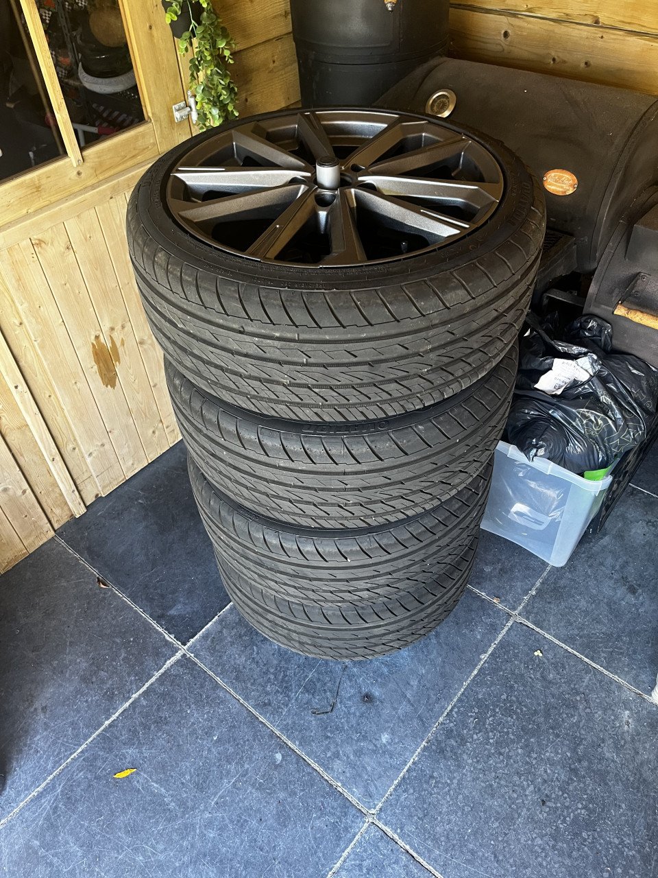 AEZ Aruba 5x112 r18