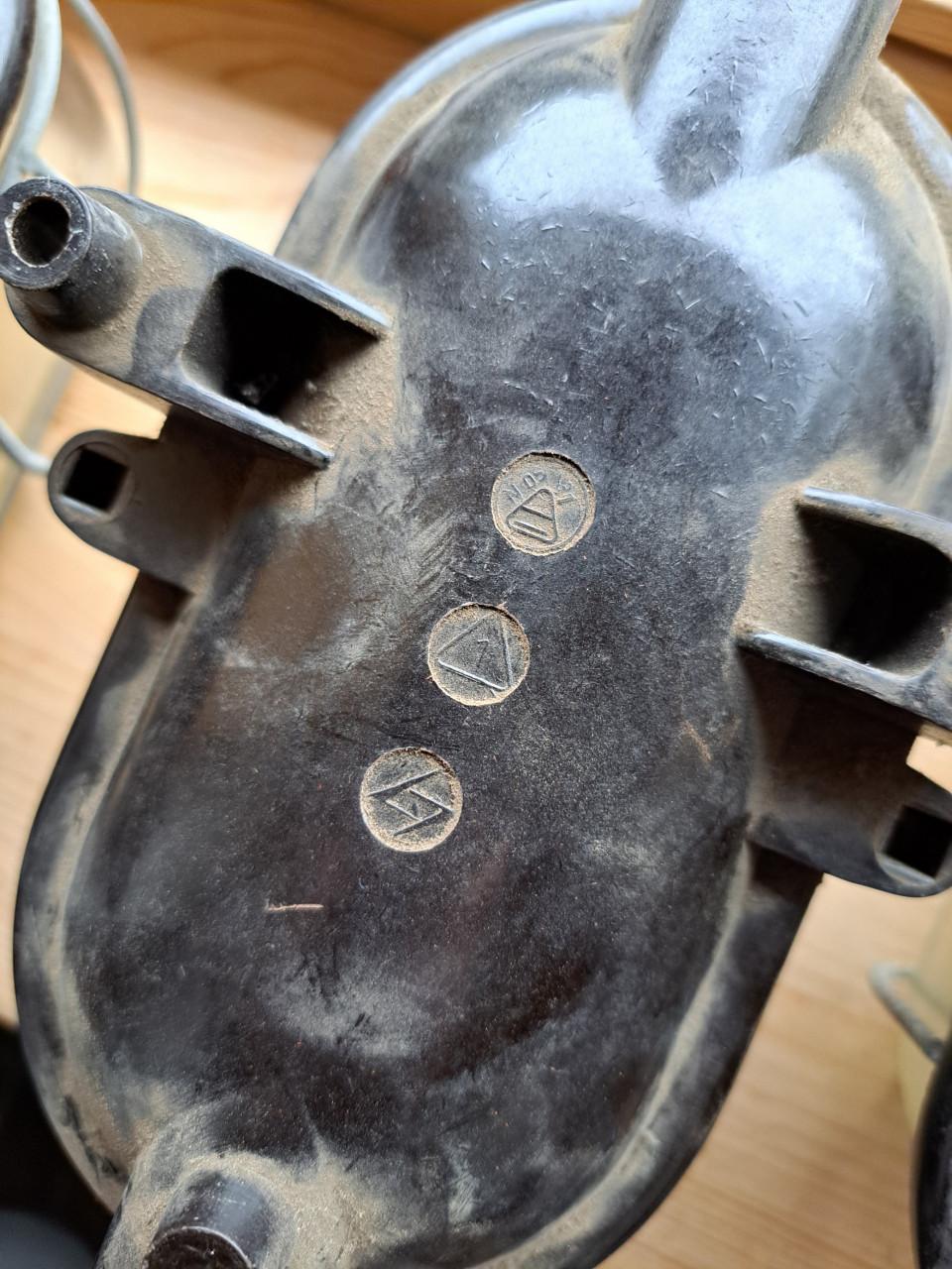 5x Industriële kooi wandlampen bakeliet