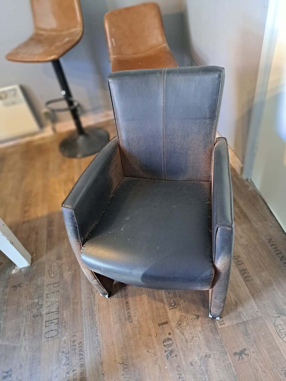 Riviera maison tafel met 6 stoelen van leer