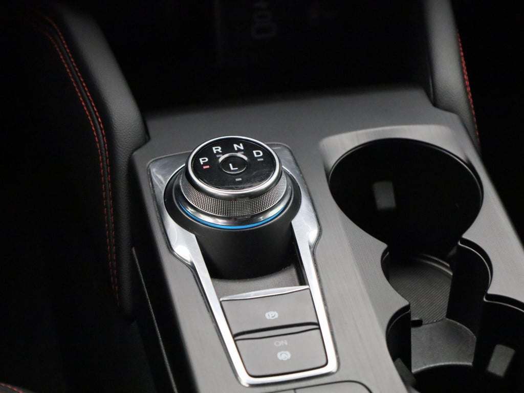 Ford Kuga 2.5 phev st-line x | automaat | lmv | parkeer sensoren | half led