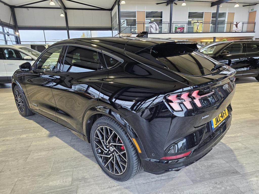 Ford Mustang Mach-e gt extended awd 98 kwh gt 487 pk awd