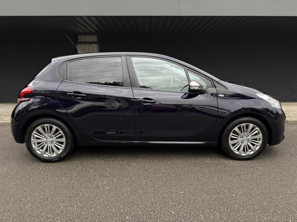 Peugeot 208 1.2 pt style