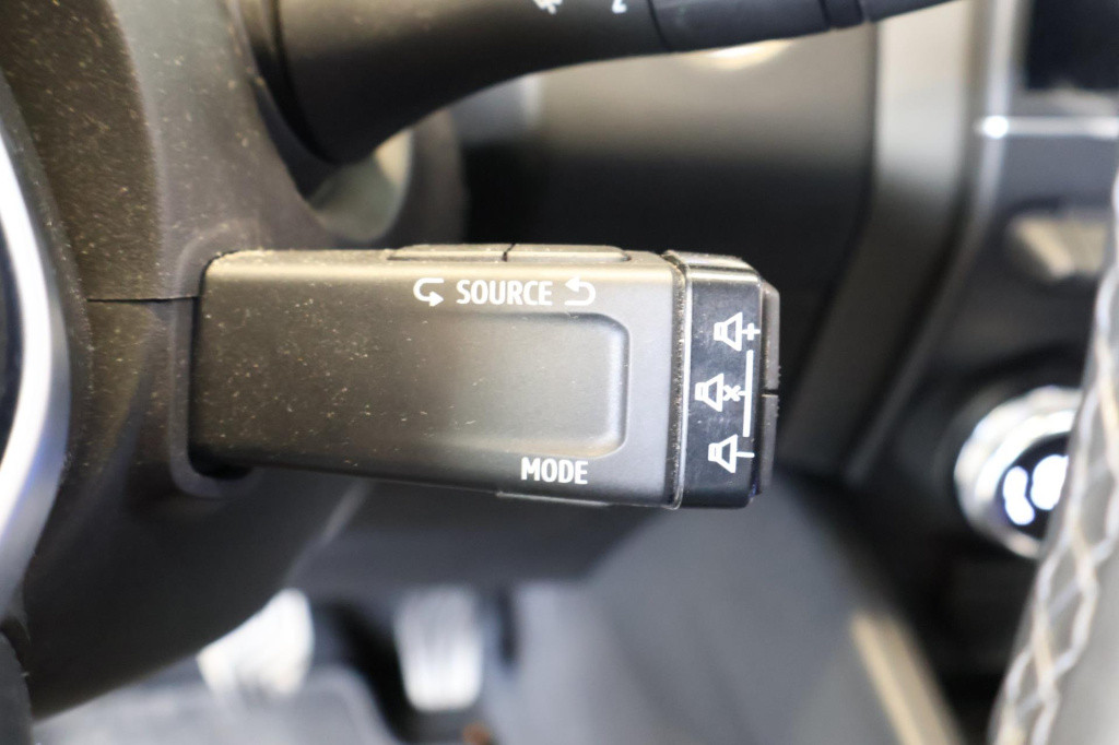 Renault Clio 1.0 tce intens nl auto, led, cruise, all season, digi dash