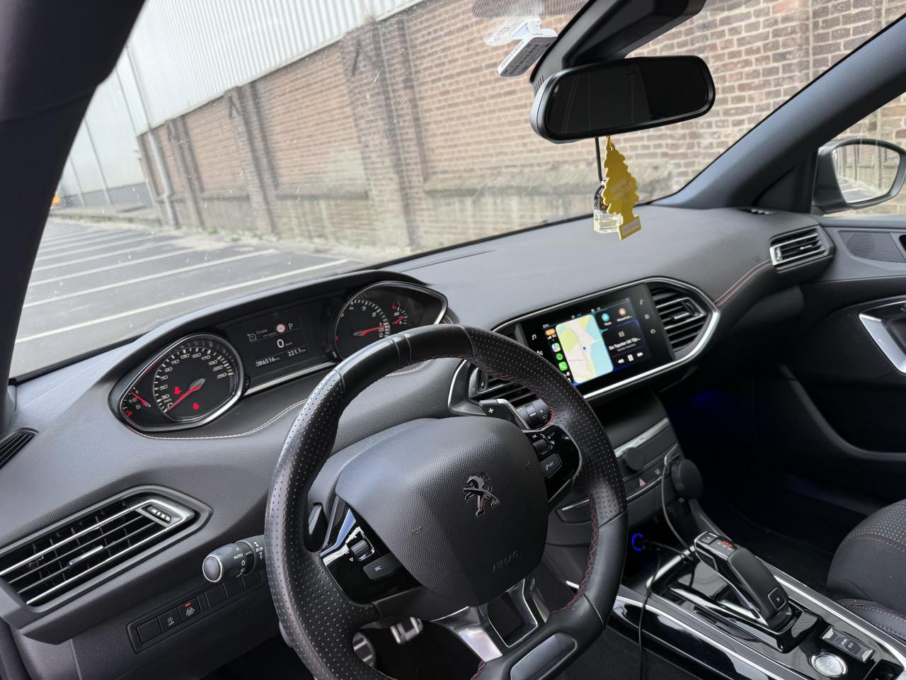 Peugeot 308 1.2 Puretech 130pk S&S Eat8 2019 Blauw
