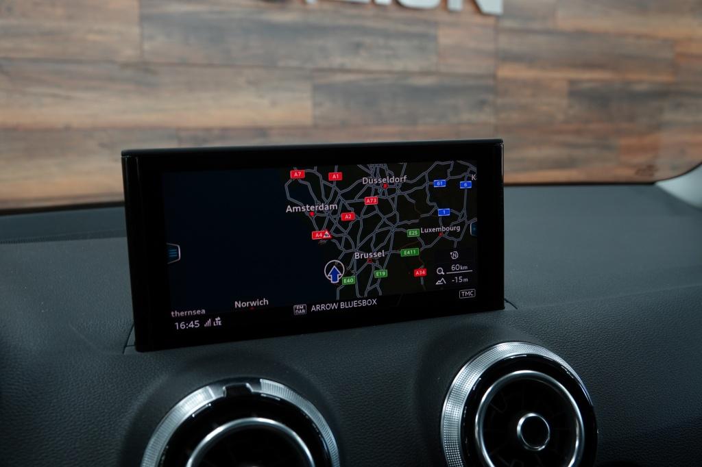 Audi Q2 35 tfsi s edition