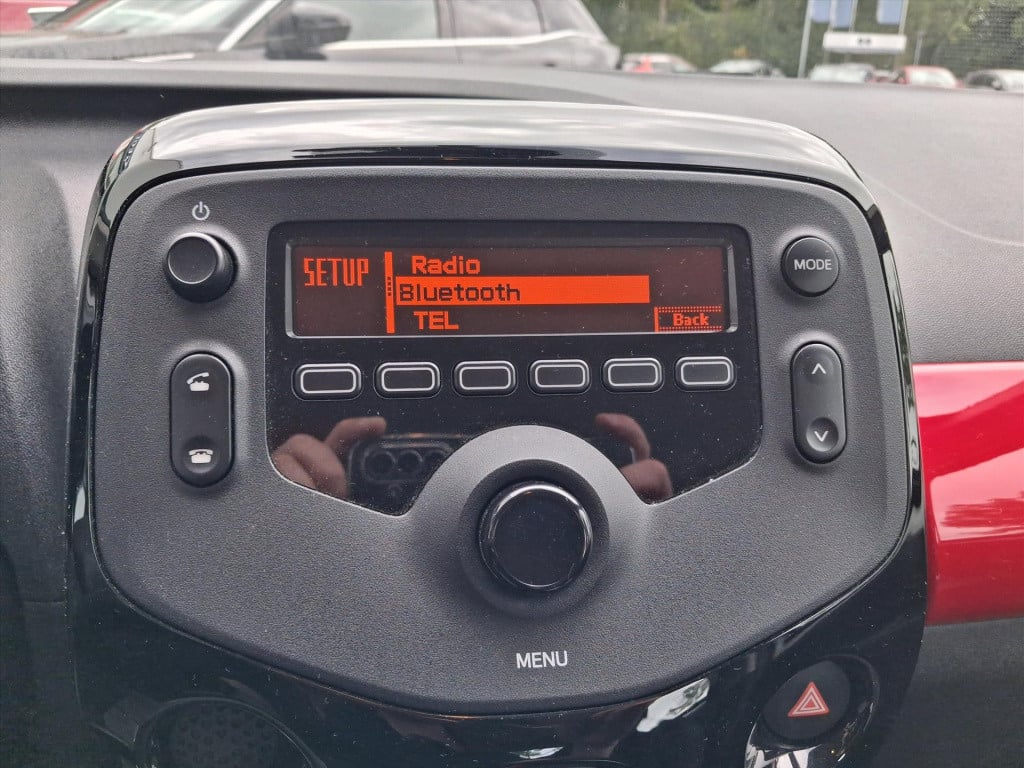 Peugeot 108 1.0 e-vti 68pk 5d envy airco | bluetooth bellen & muziekstreami