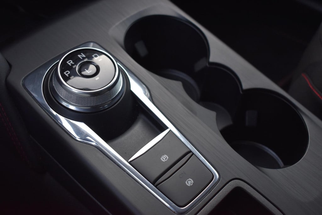 Ford Kuga 2.5 phev st-line | climate control | cruise control | winterpakke
