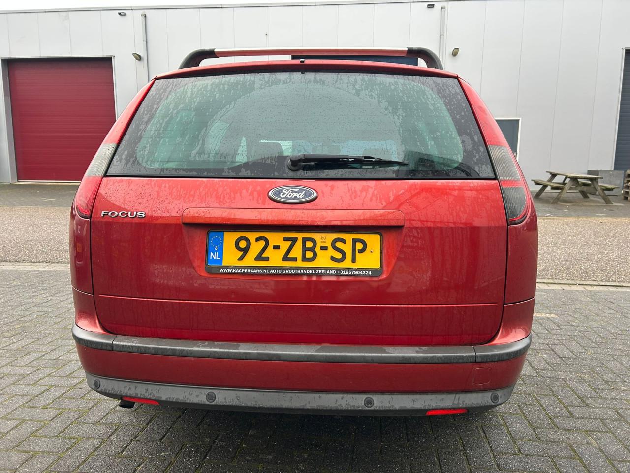 Ford Focus Wagon 1.6-16V Ghia FULL OPTION