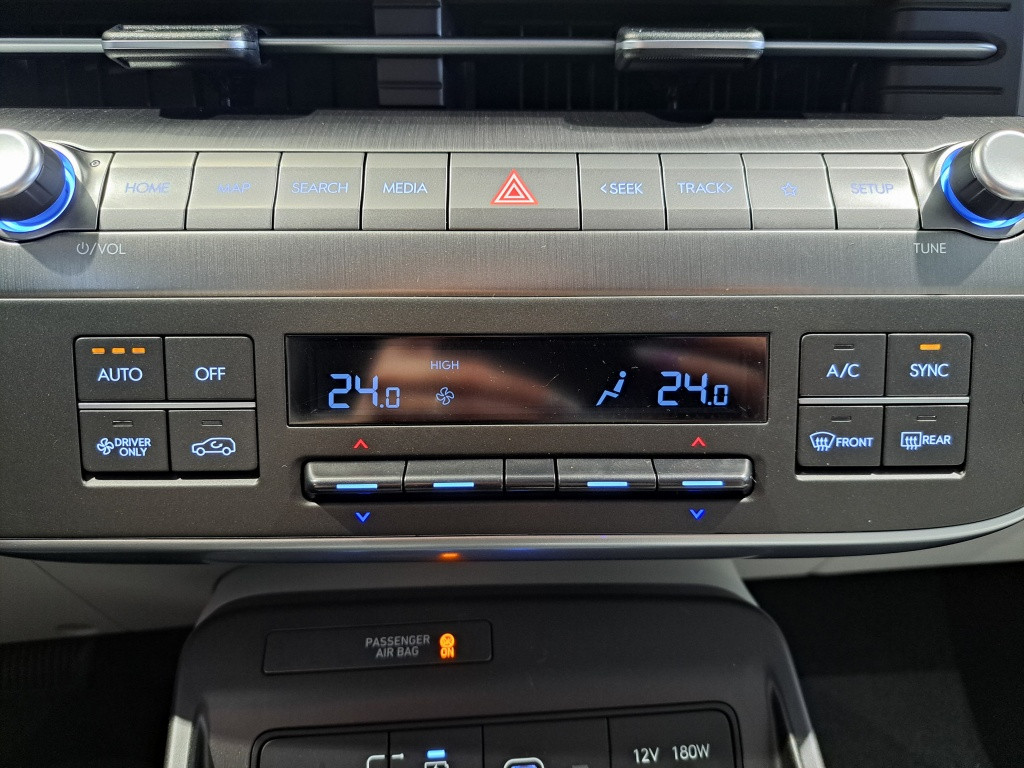 Hyundai Kona electric premium 65.4 kwh | demo voordeel! | snel leverbaar! |