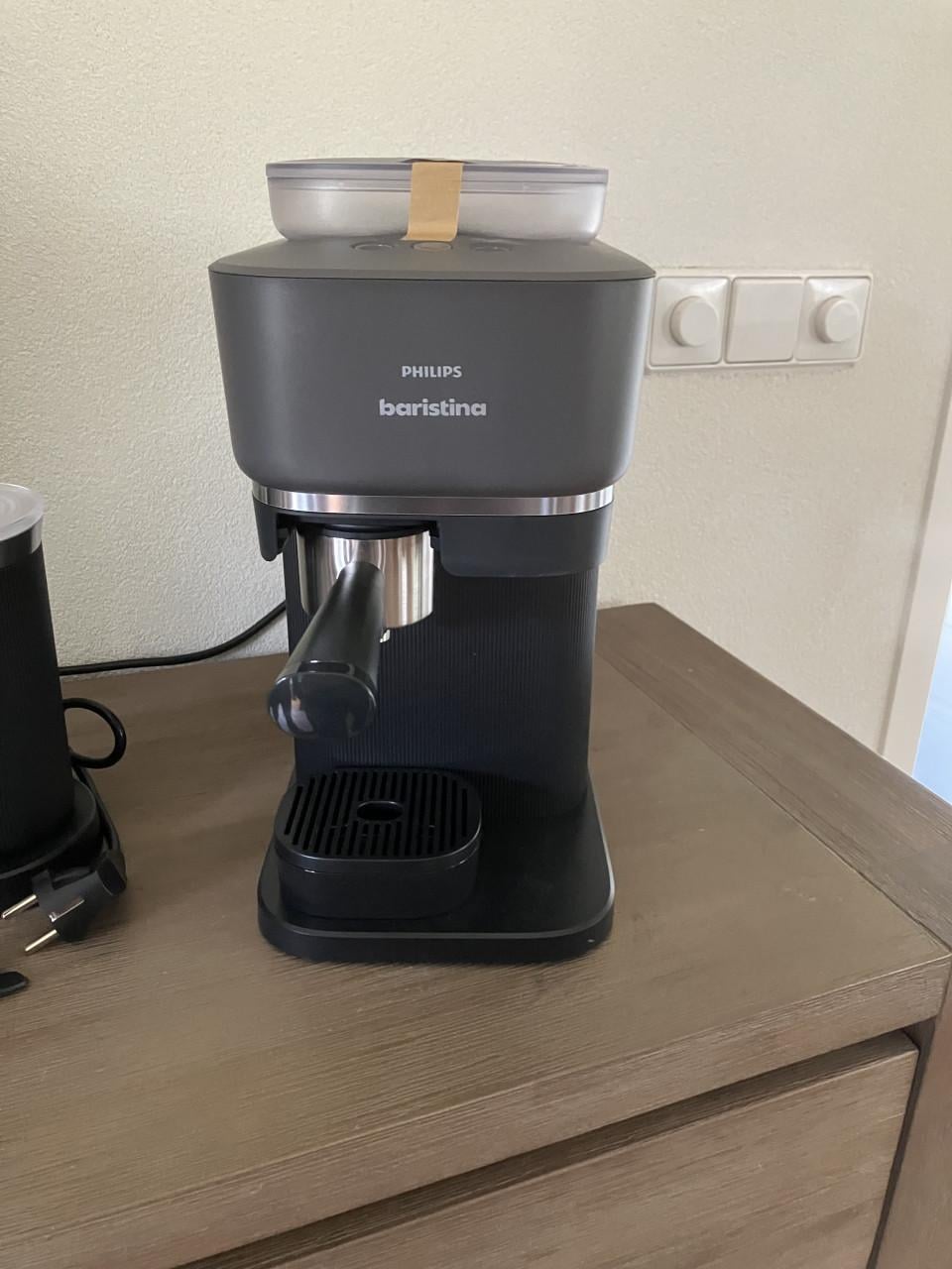 Philips baristina met melkopschuimer zwart  NIEUW