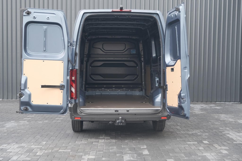 Renault Master t35 2.0 dci 170 l3h2 extra | trekhaak | camera | vloerplaat 