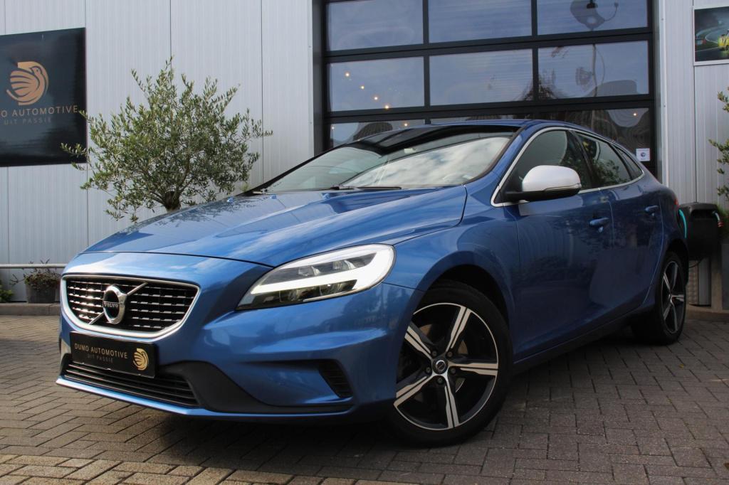 Volvo V40 2.0 t2 r-design - leder/alcantara - harman kardon - led - navi - 