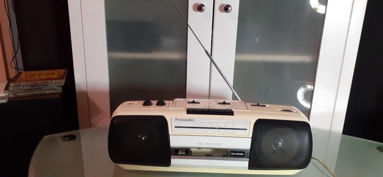 Draagbare radio panasonic RX-FS410 prijs  € 10,00