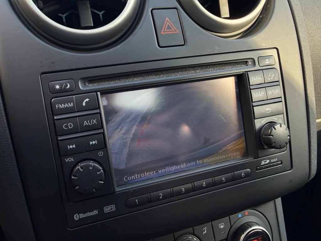 Nissan Qashqai 1.6 connect edition // trekhaak //