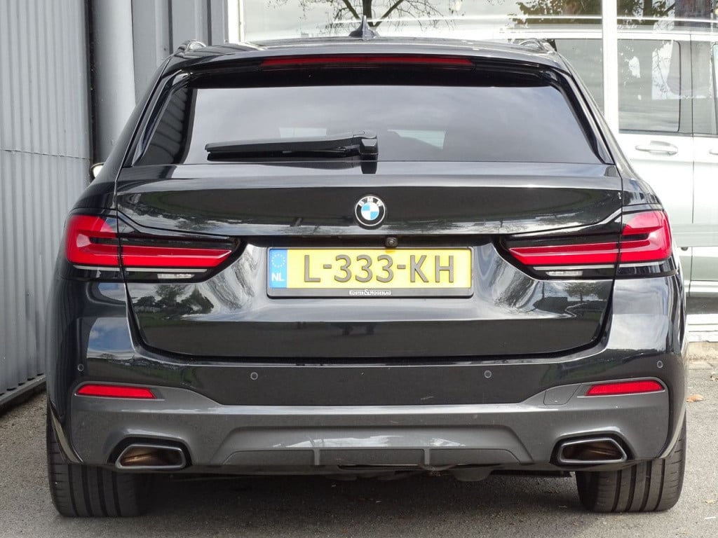 BMW 5 Serie touring 520d executive edition m sportpakket | laser led | harm