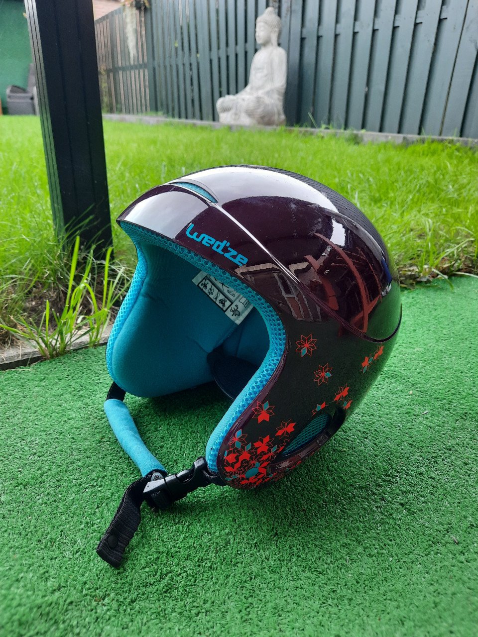 Snowboard 142 cm met helm 53-56 cm