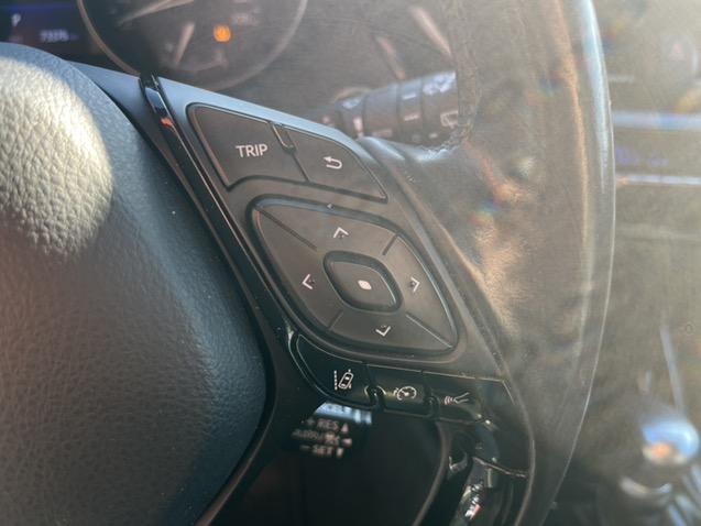 Toyota C-hr 1.8 hybrid bi-tone | leer | 18'' | camera | nav | 73.000km!