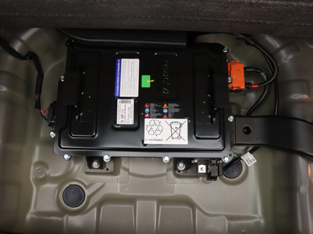 Kia Stonic 1.0 t-gdi mhev dynamicline | led koplampen | airco | apple carpl