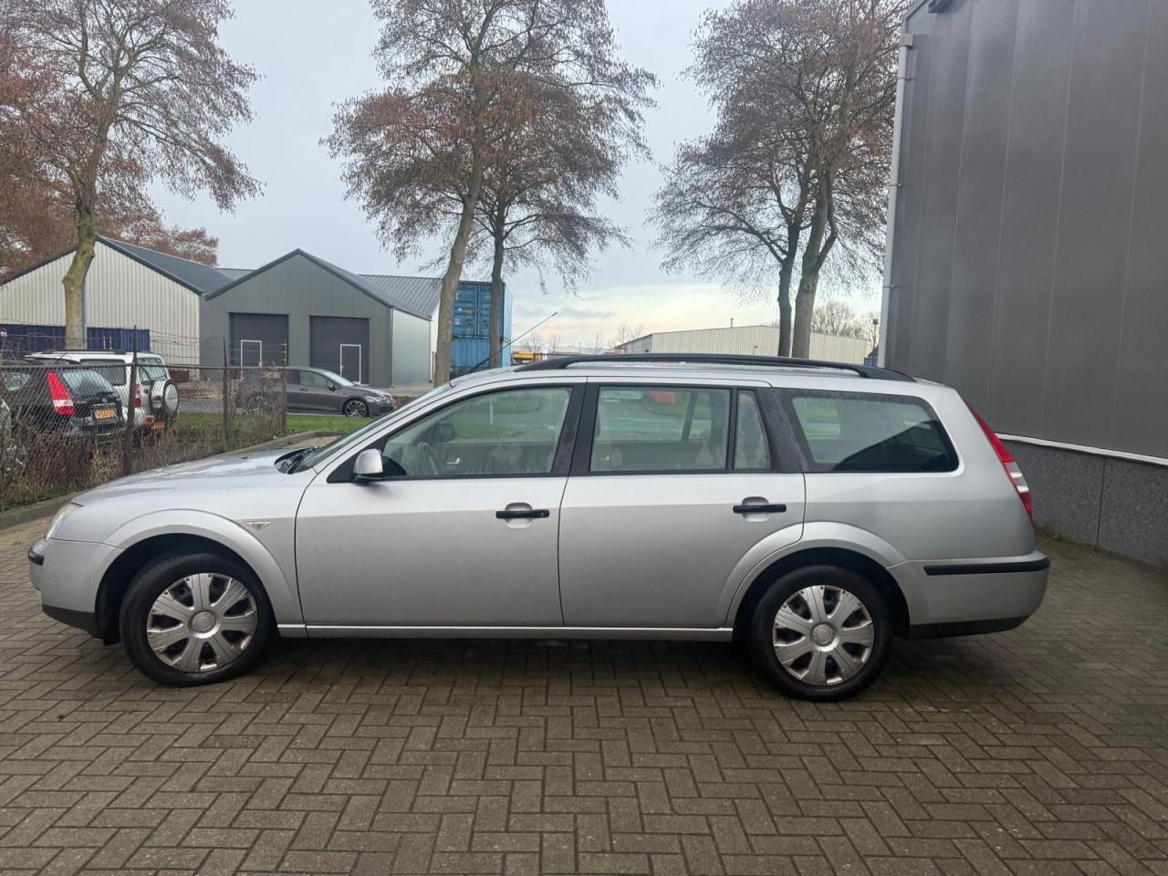 Ford Mondeo Wagon 1.8-16V Champion