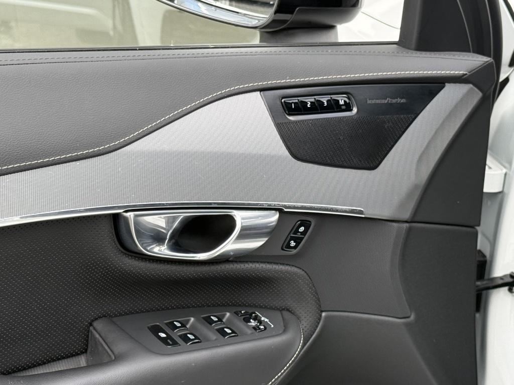 Volvo XC90 t8 390pk recharge r-design| luchtvering| trekhaak| panodak| 360c