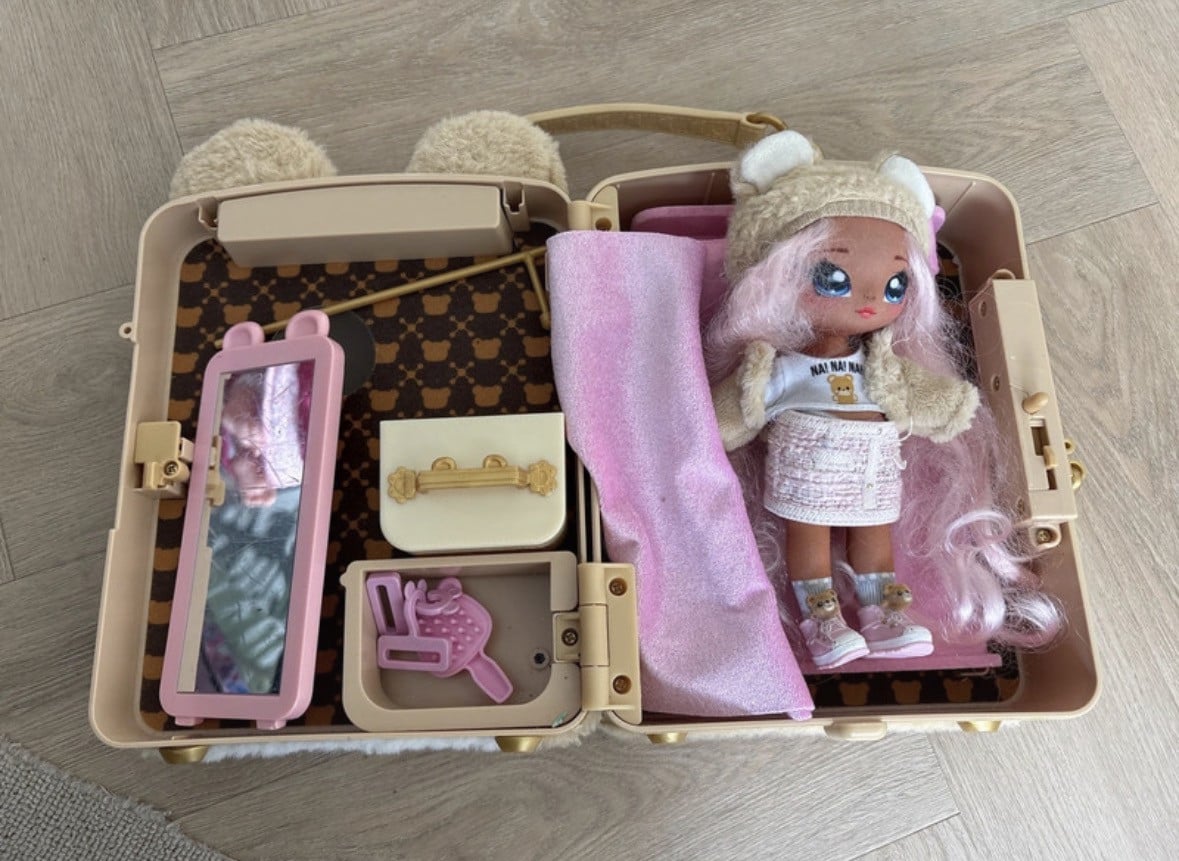 Na Na Na surprise koffer met pop