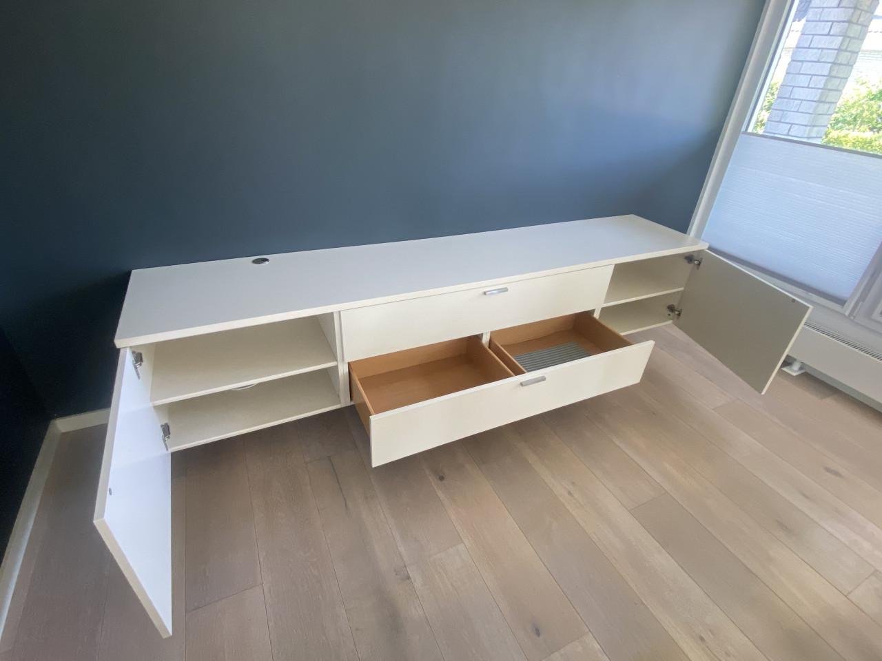 Interstar wandmeubel
