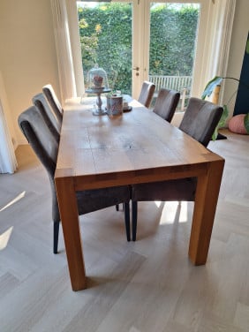 Eetkamertafel,  240*90, stoelen optioneel