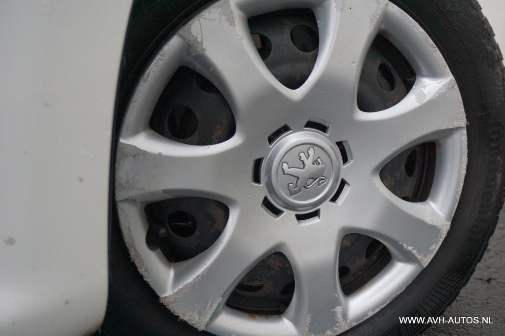 Peugeot 107 1.0-12v xs