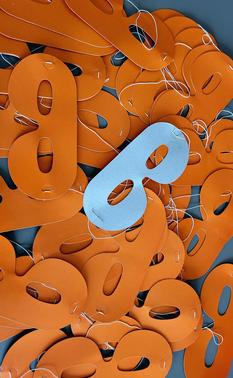 500 Oranje maskers – Perfect voor het WK voetbal!