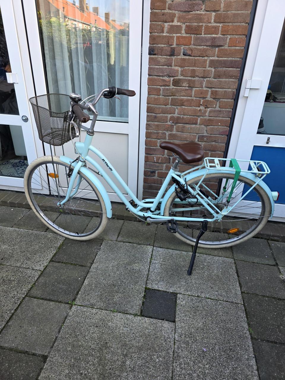 Meisjes-dames fiets 28inch-6 versnellingen- Fr.maat 46cm-merk BTWIN