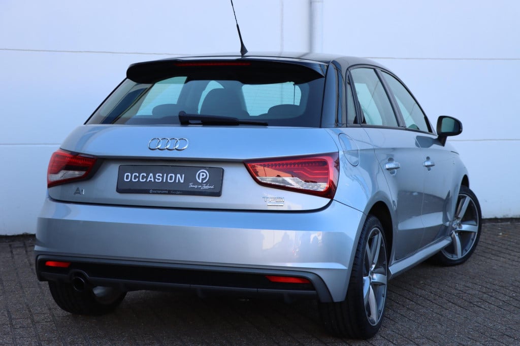 Audi A1 Sportback 1.0 tfsi adrenalin
