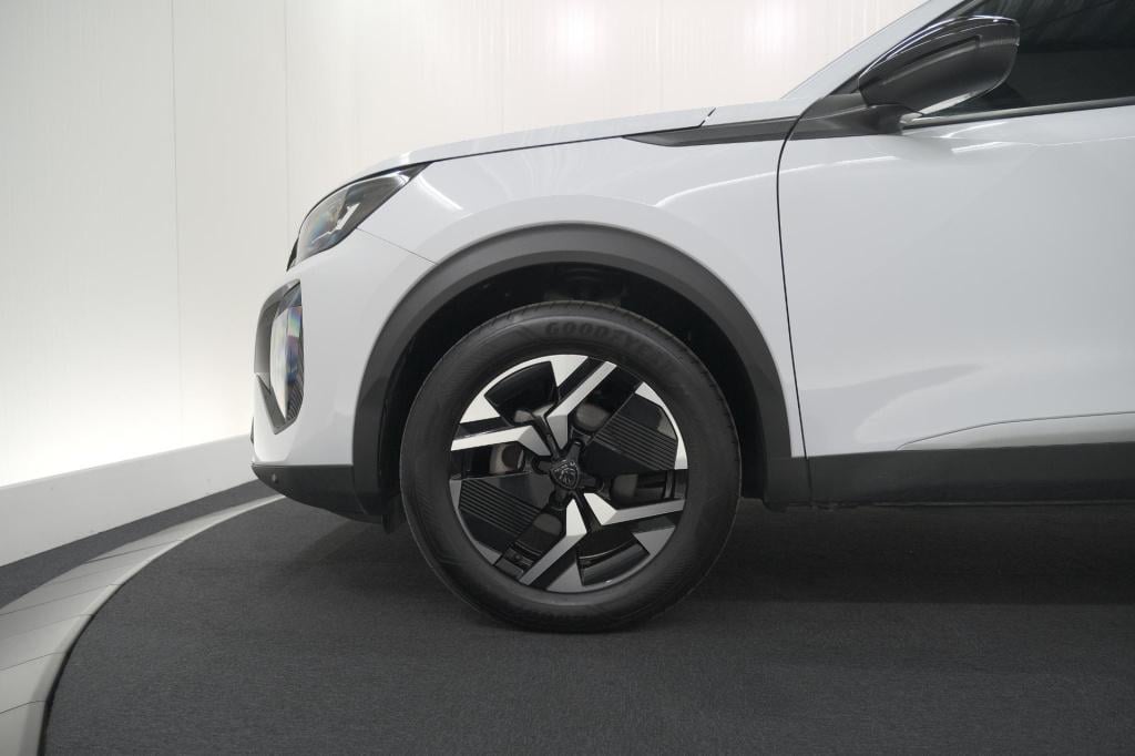 Peugeot 2008 1.2 puretech 100 allure | apple carplay | parkeersensoren | cl