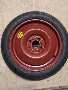Te koop reserve wiel.