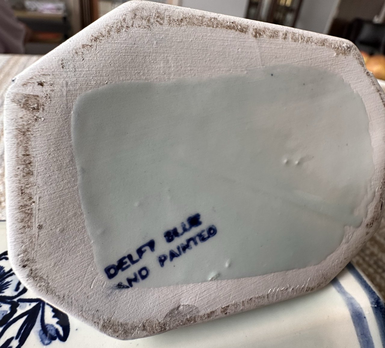 DELFTS BLAUW KASTSTEL ( HAND BESCHILDERD )