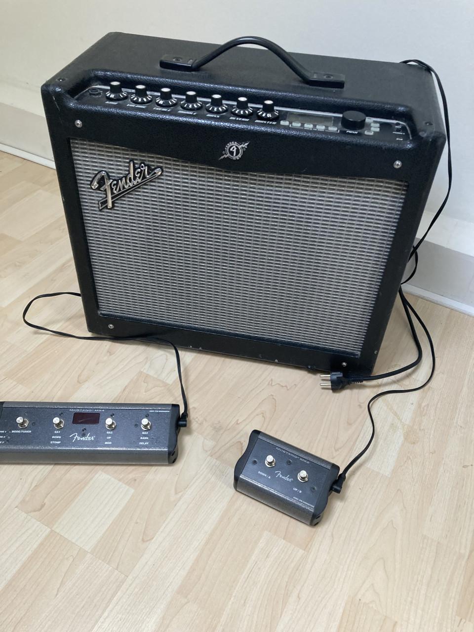 Fender Mustang III V2