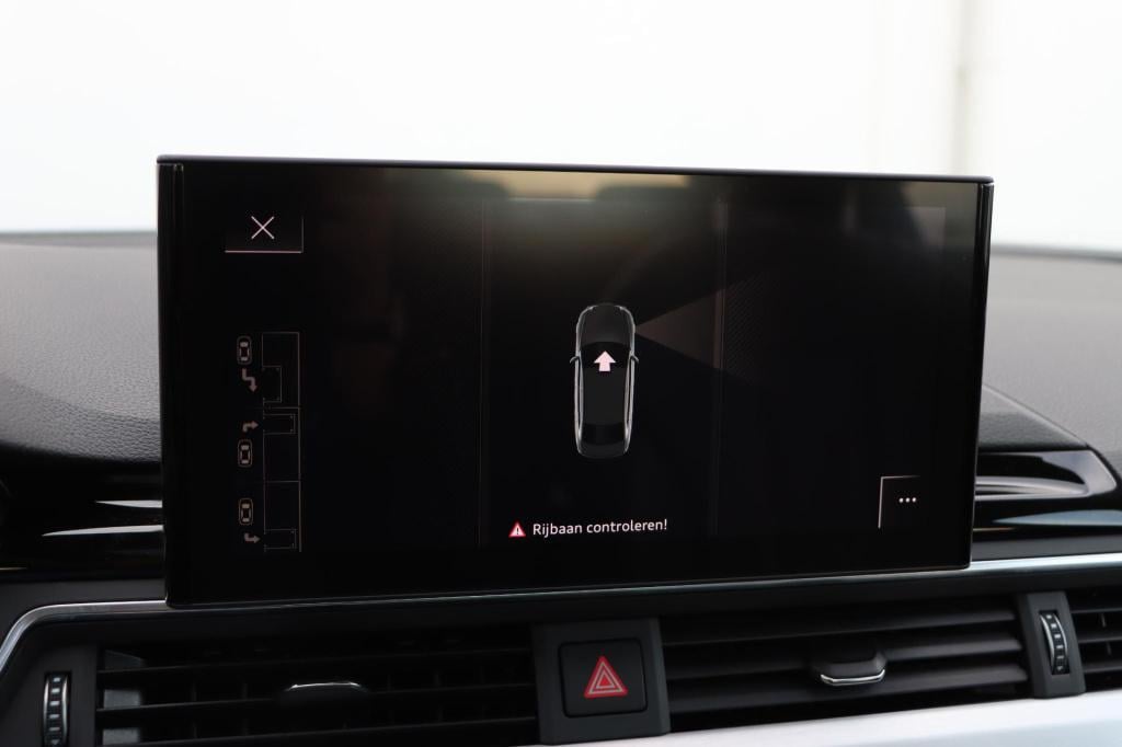 Audi A4 limousine 35 tfsi launch edition s-line 150pk s-tronic | pano | hud