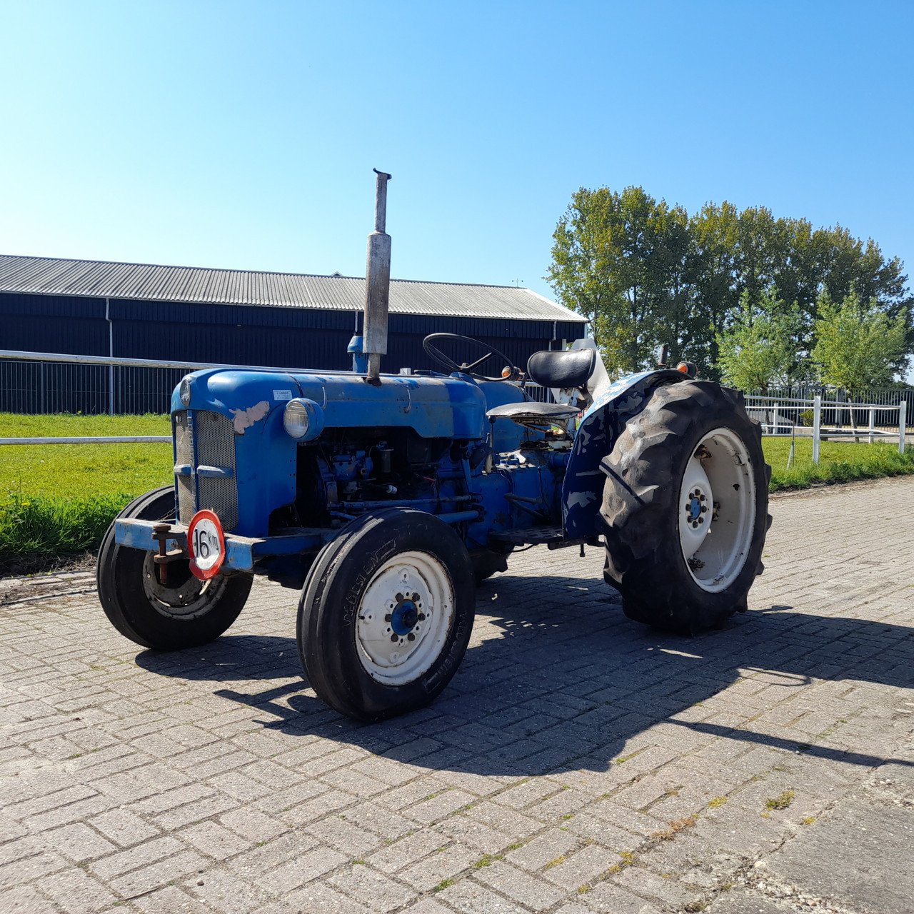 Te koop: leuke Ford Dexta uit 1961