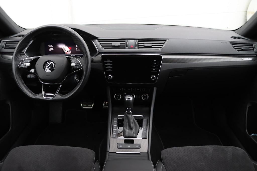 Skoda Superb combi 1.4 tsi iv sportline 218pk dsg6