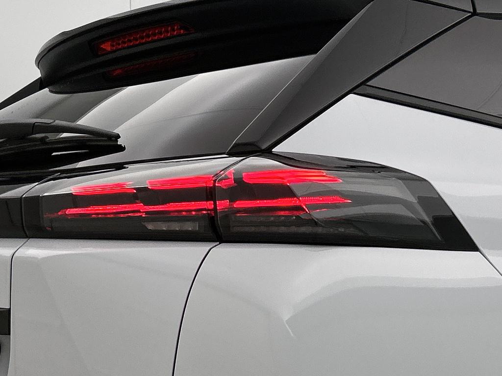 Peugeot 2008 hybrid 145pk automaat gt | rijklaar | adaptive cruise control 
