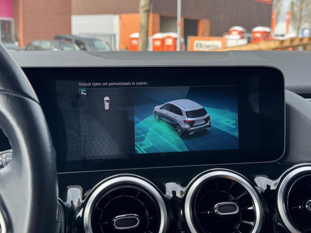 Mercedes-Benz B-Klasse 180 business solution incl. trekhaak afneembaar!