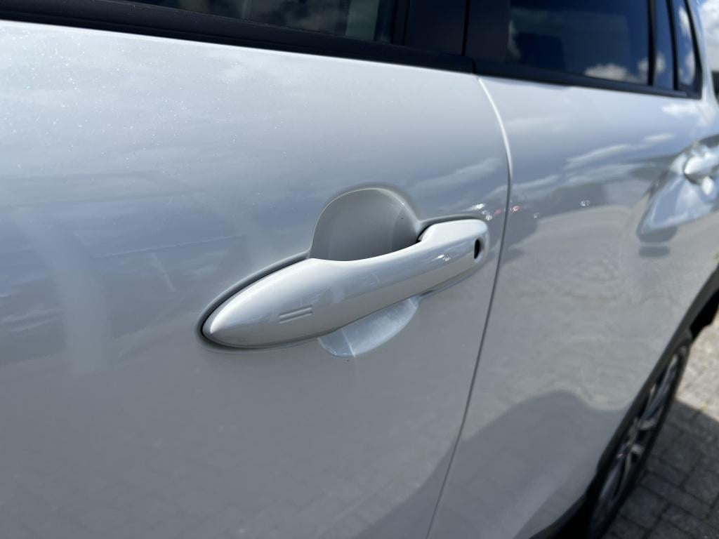 Toyota Corolla Cross hybrid 140 style | panoramadak | stoel en stuurverwarm