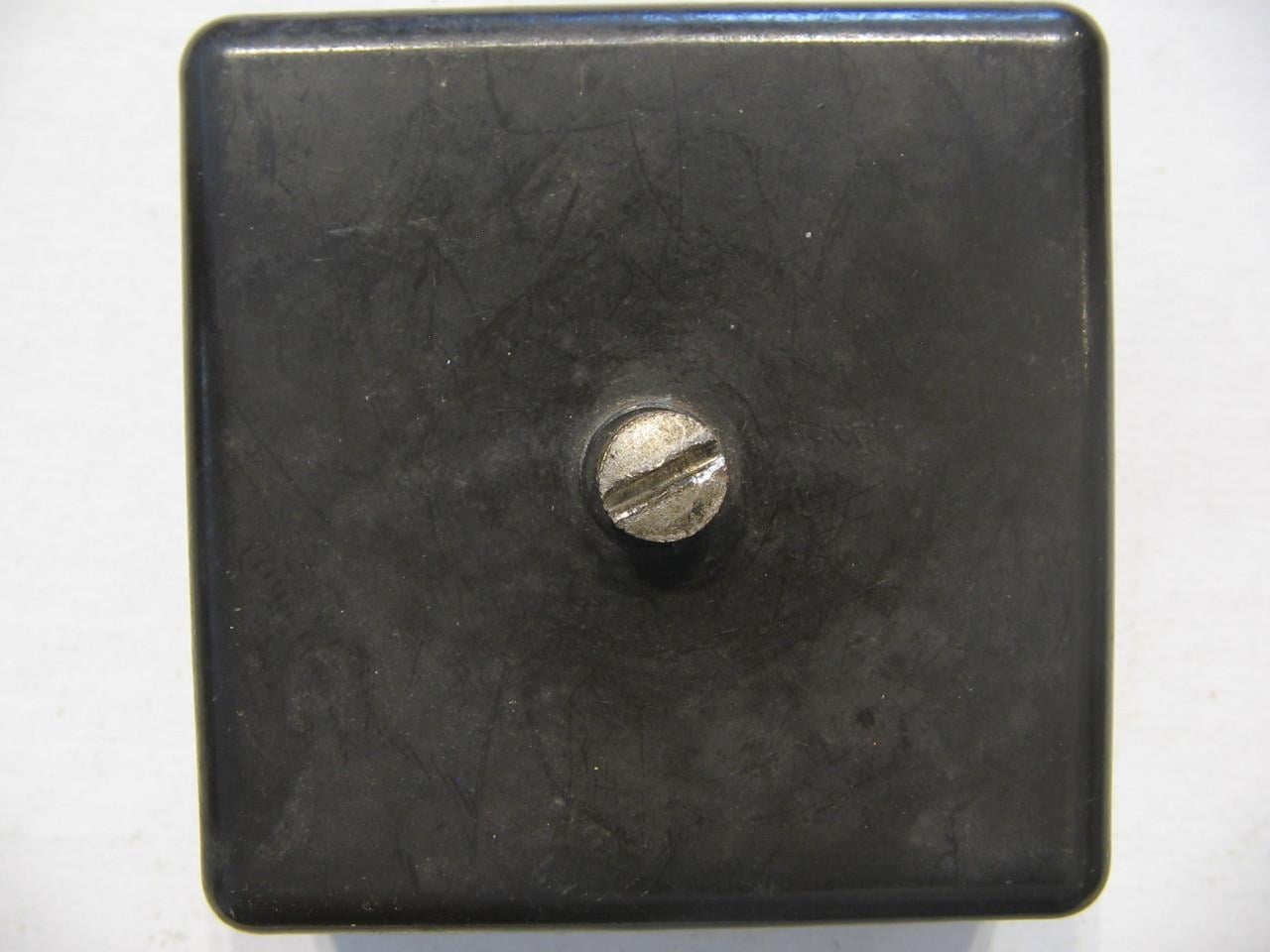 Bakeliete zwakstroom lasdozen.